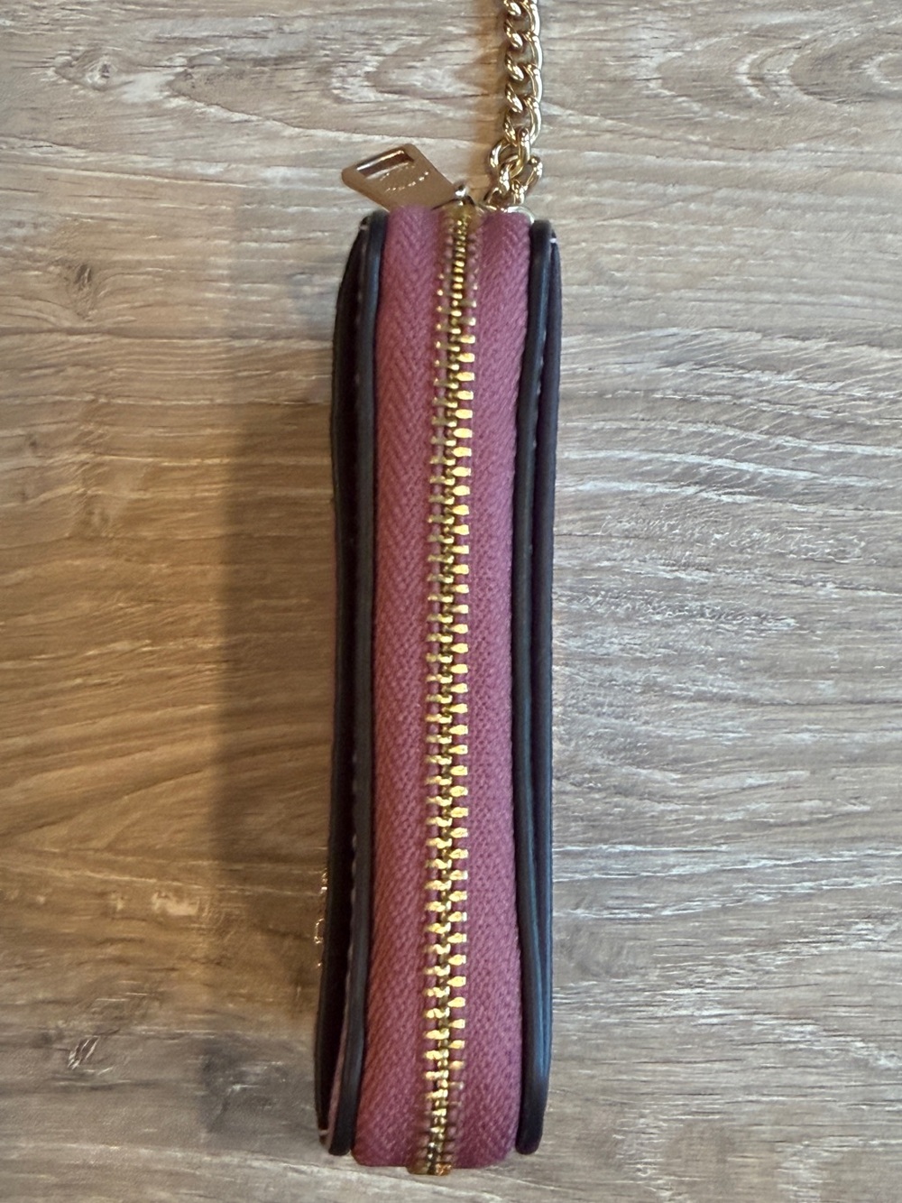 Coach Rose Pink Pebbled Leather Card Holder with Gold Chain - Picture 8 of 10